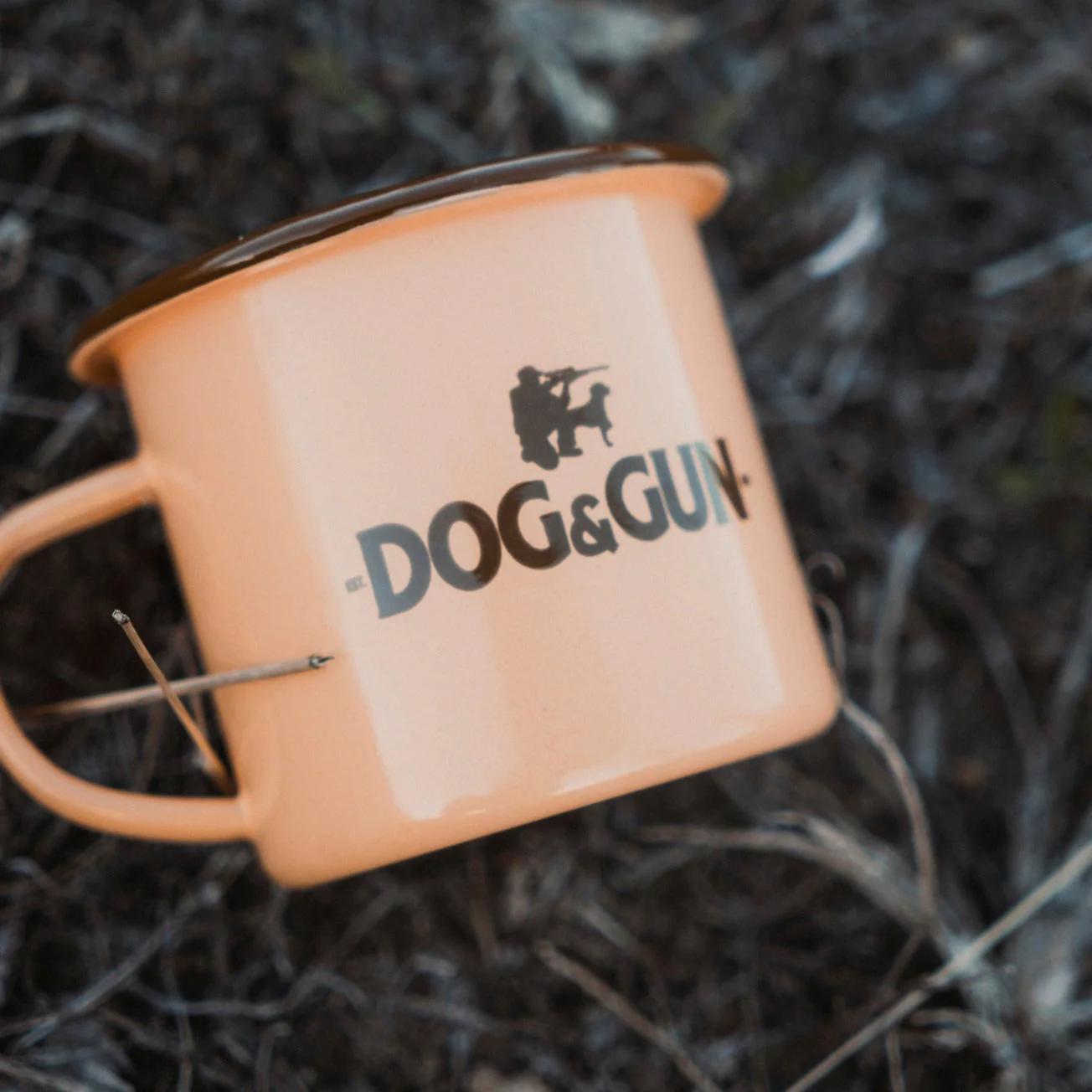 Dog and Gun Enamel Mug - Image 2