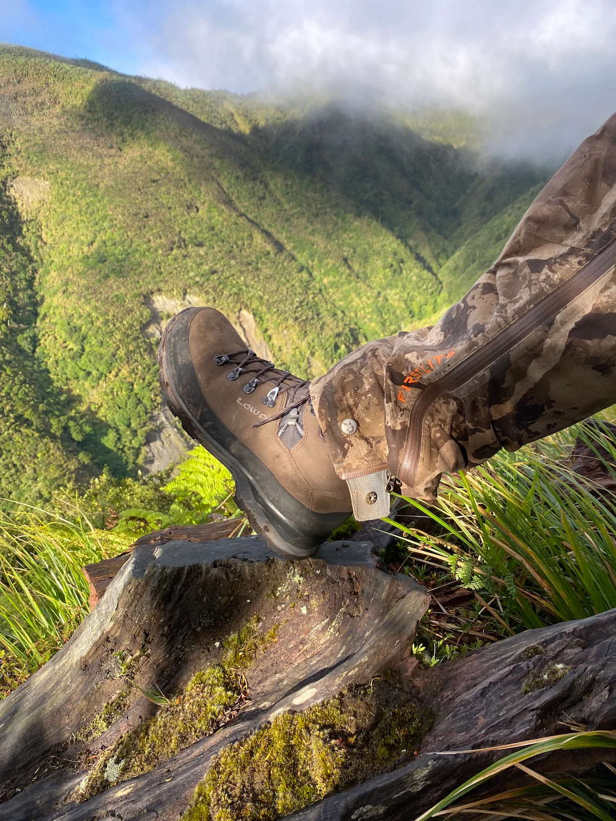 LOWA Tibet Evo GTX Wide Hiking Boot - Image 2