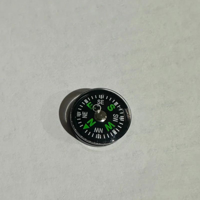 PAST Outdoors Originals Button Compass - Image 2